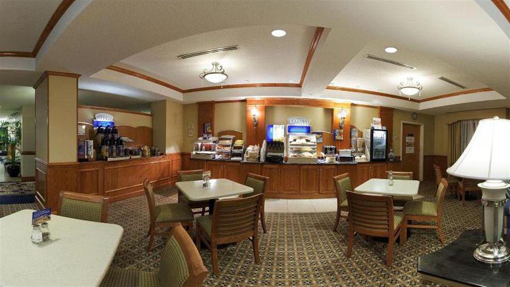 Holiday Inn Express Richmond-Brandermill-Hull Street By Ihg Zewnętrze zdjęcie